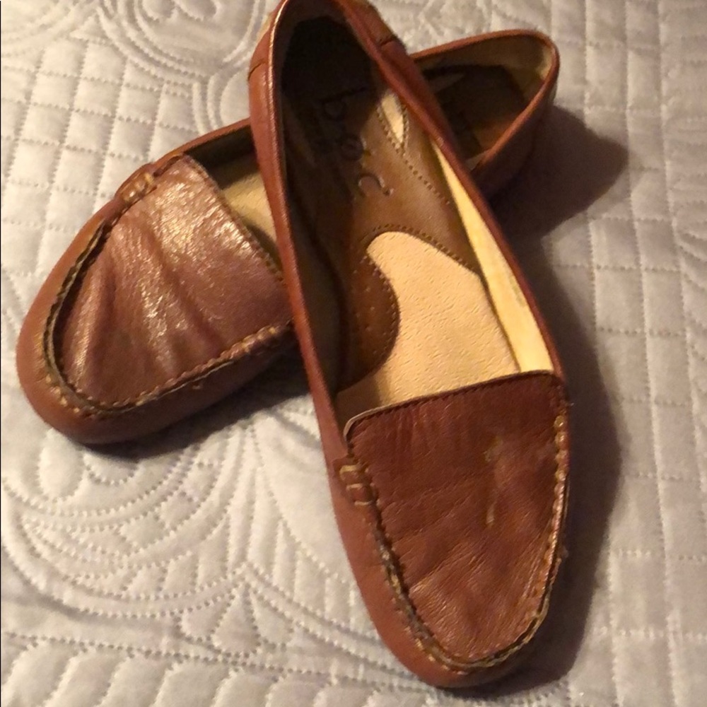 Cute size 6.5 Born of Concept brown leather flats